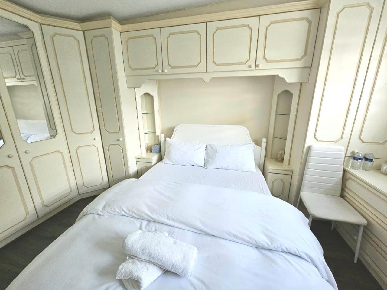 Jays-Rooms Pitsea Ngoại thất bức ảnh